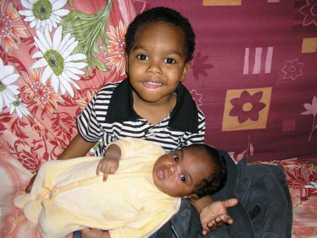 MES DEUX BEBE MON FILS EST SA COUSINE